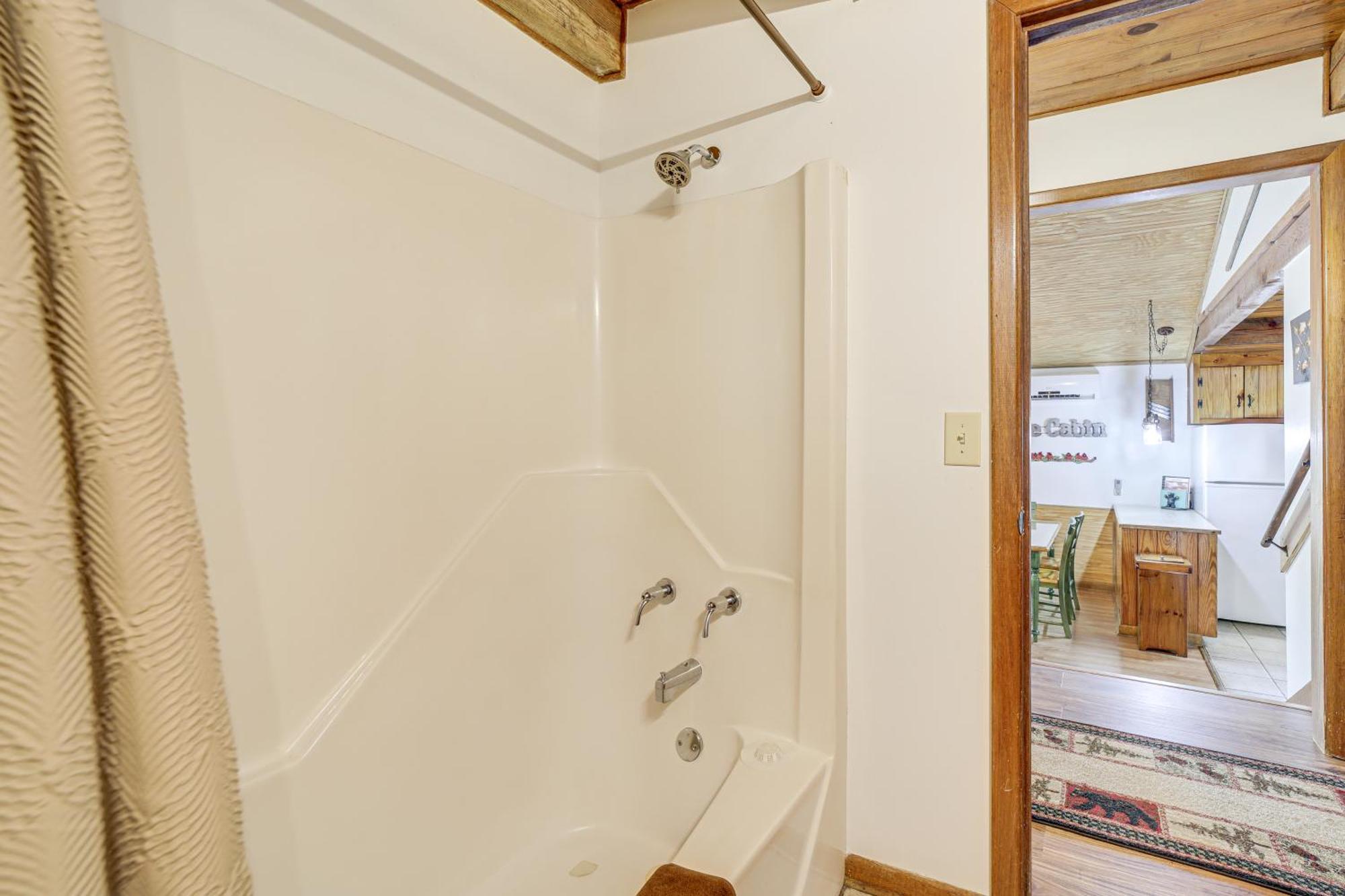 Creekside Whittier Cabin With Fire Pit Near Hiking! מראה חיצוני תמונה